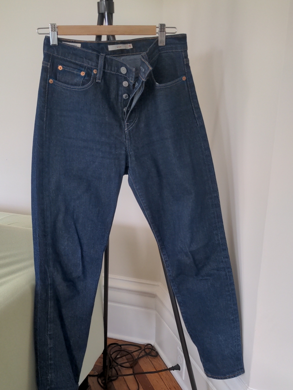 Women's s Levis Dark Blue Denim Jeans